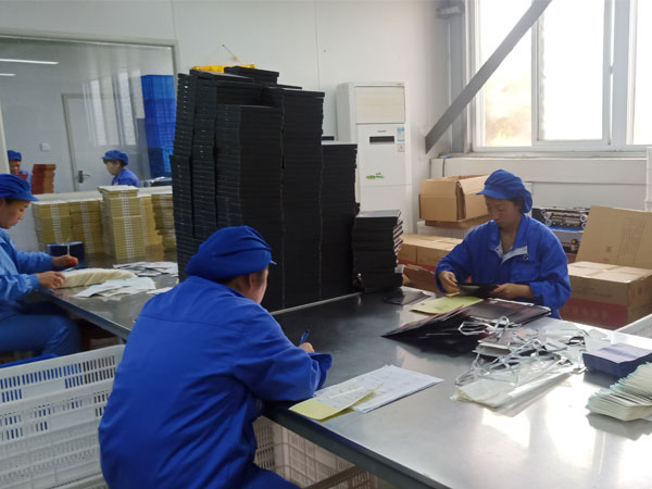 找黑膏藥加工廠家合作黑膏藥貼牌加工，要考慮這些問題